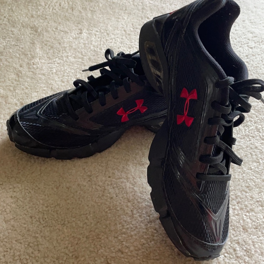 Under armor performance training shoes 10 1/2